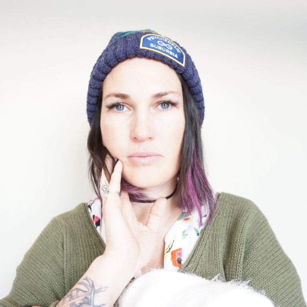 Meet your Posher, Astacia